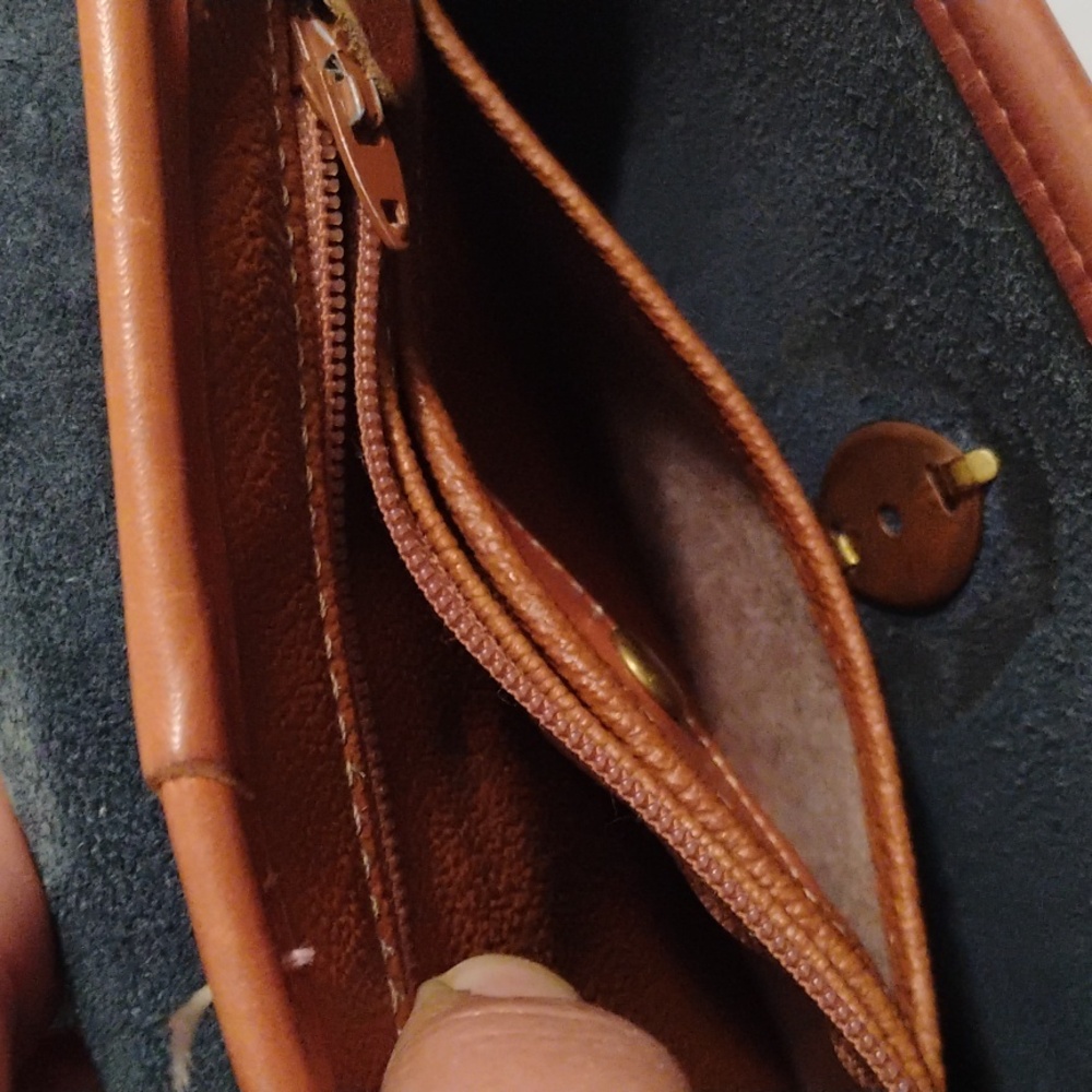 Dooney and Bourke Crossbody Vintage Bag - Picture 7 of 16